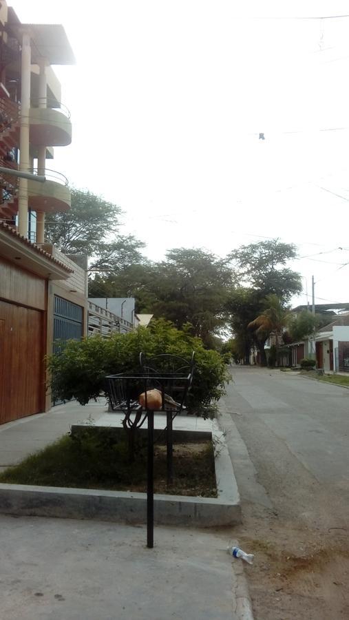 Hospedaje Residencial Los Fresnos - Miraflores Piura Exterior foto
